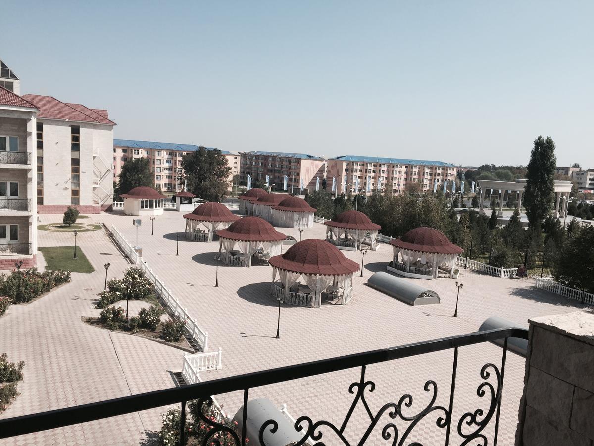 Hotel Ark Ms Taraz Exterior foto