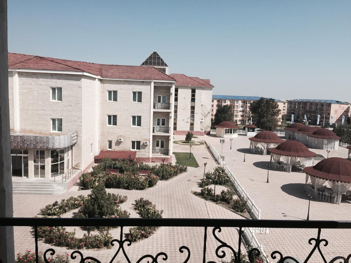 Hotel Ark Ms Taraz Exterior foto